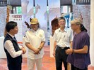兩位國寶大師與江主委分享創新心得