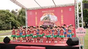 小朋友們在舞台上舞動青春