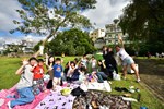 市民朋友攜家帶眷一起野餐同樂_0