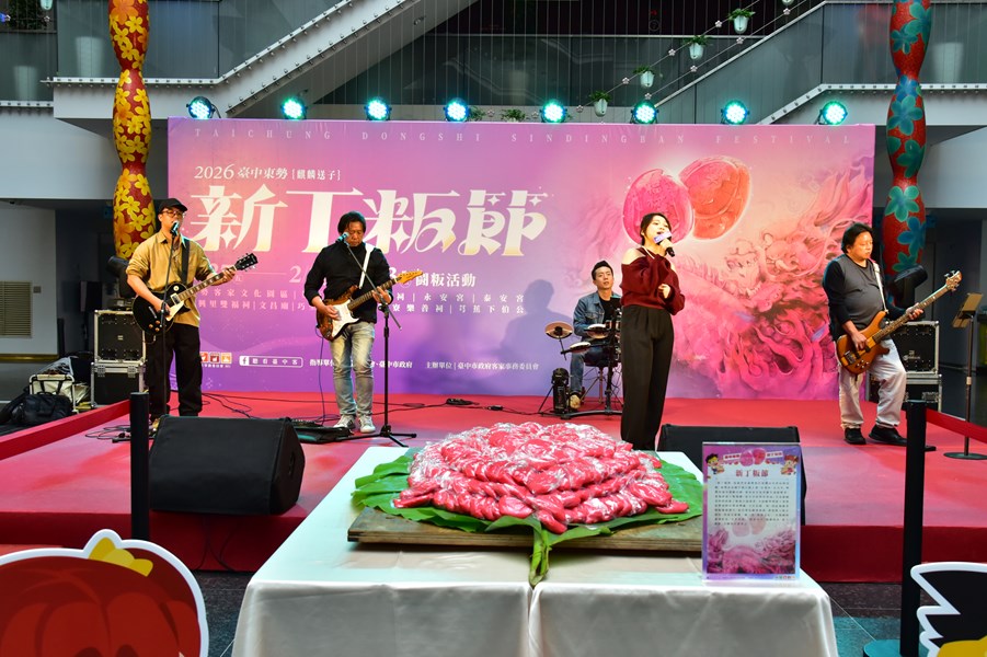 明哥菜車樂團帶來多首充滿喜悅的客家歌曲_0