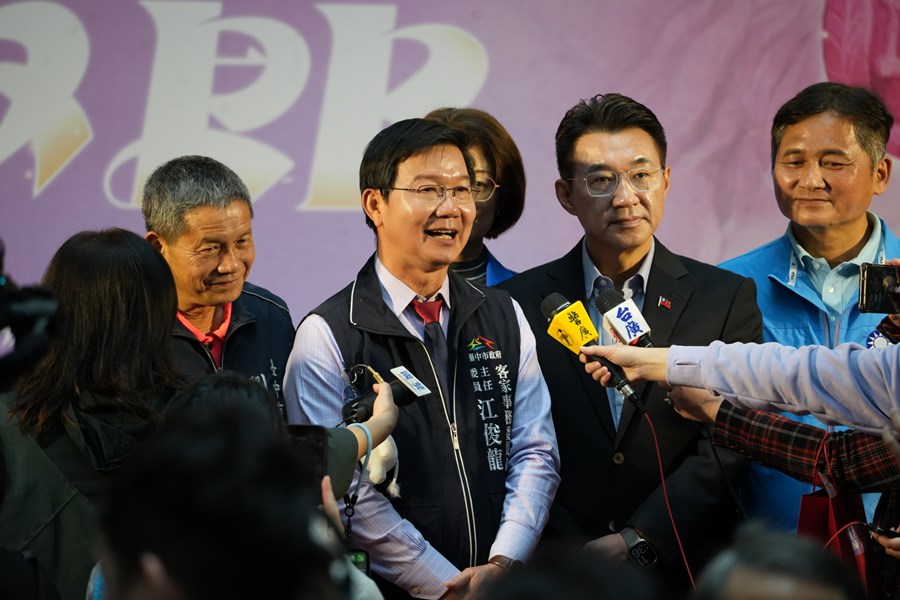 記者會花絮照 (5)