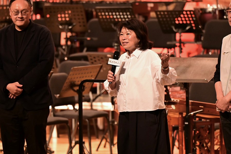 嘉義市長黃敏惠上台致詞歡迎樂團來-嘉-交流