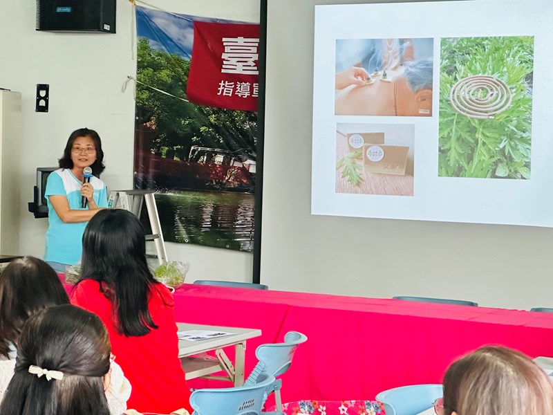 王淑霞老師分享客家植物的知識與用途